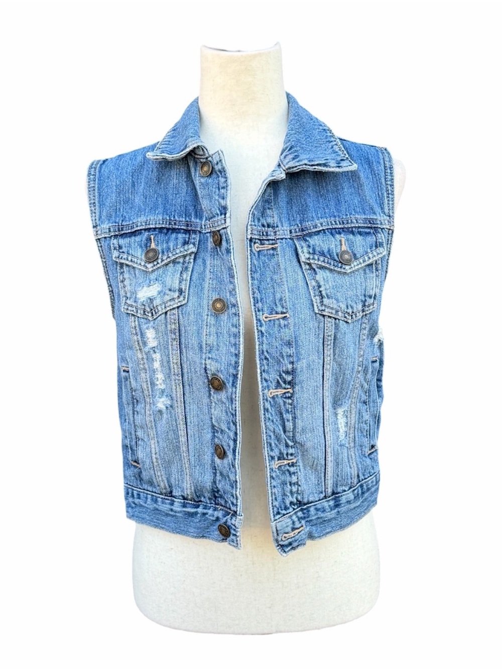 Forever 21 F21 Destructed Jean Vest Denim Vest Classic 90s style medium blue S